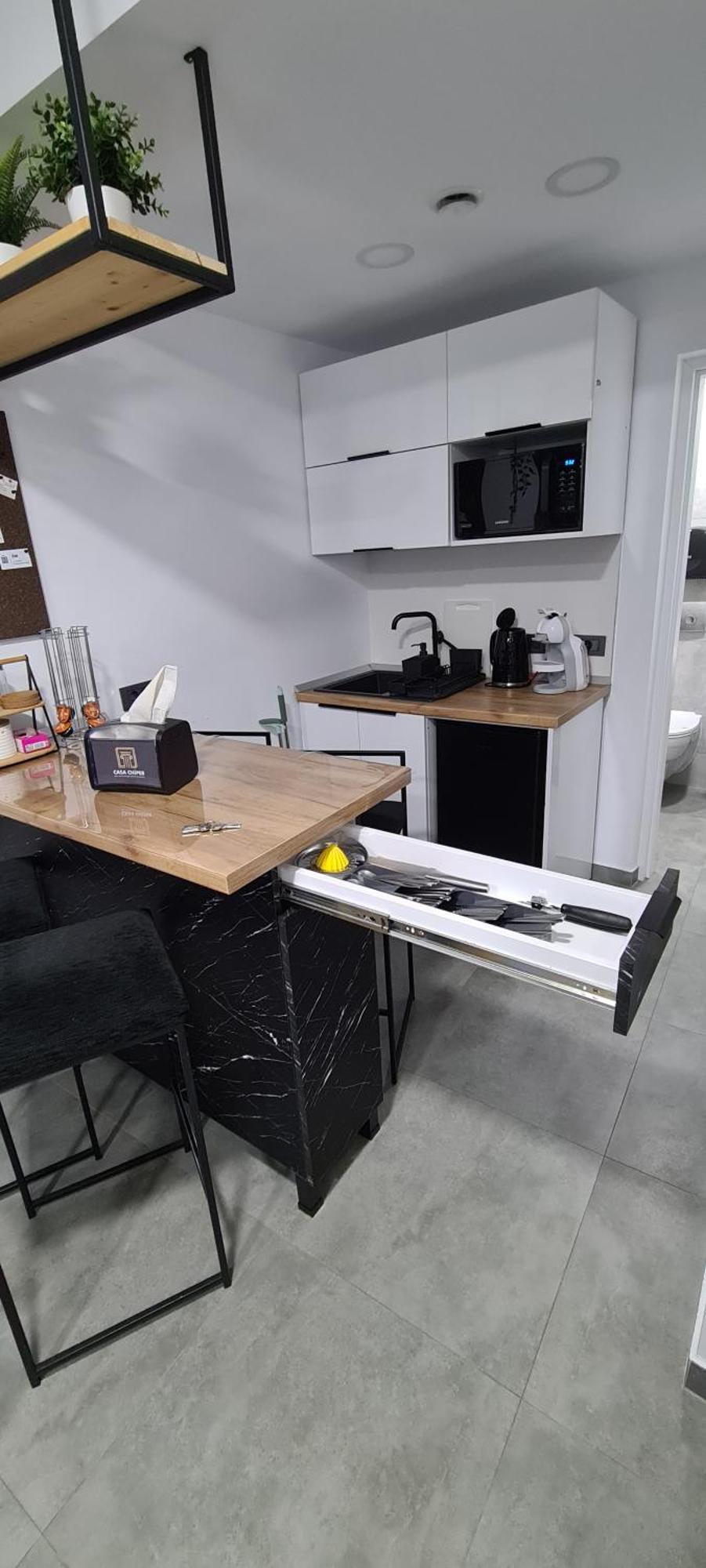 Casa Chiper - Apartament Etaj 1 Braşov Buitenkant foto